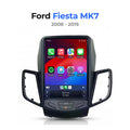 Autoradio CarPlay vertical pour Ford Fiesta MK7 (2008-2019), écran allumé sur l'accueil Apple CarPlay en français, vue de face sur fond blanc.