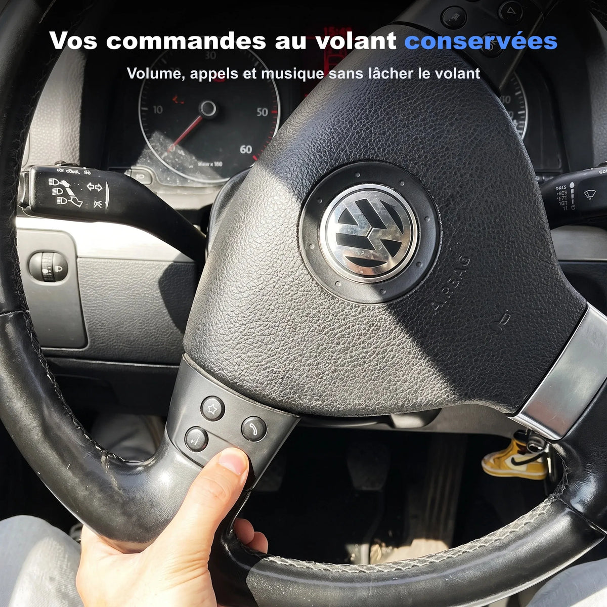 Commandes au volant conservées : volume, appels et musique - Volkswagen Golf 6